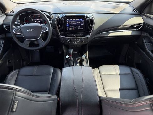 Used 2023 Chevrolet Traverse RS AWD/4WD image 12
