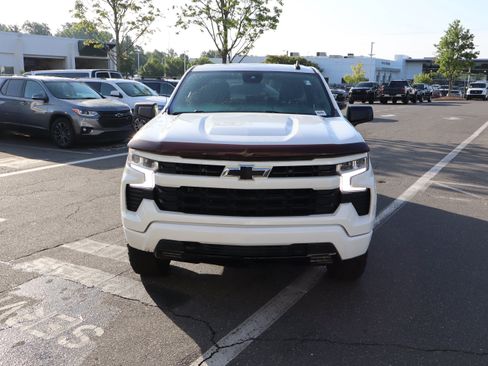 Used 2023 Chevrolet Silverado 1500 RST w/ Z71 Off-Road Package AWD/4WD image 16