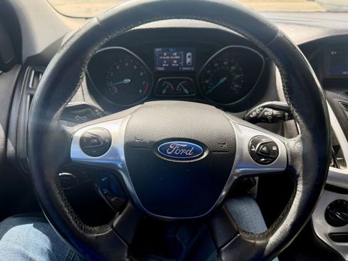 Used 2014 Ford Focus SE w/ Equipment Group 201A FWD image 34