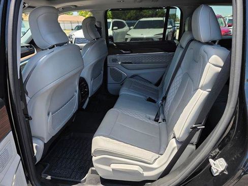 Used 2021 Jeep Grand Cherokee L Summit w/ Advanced Protech Group IV AWD/4WD image 12