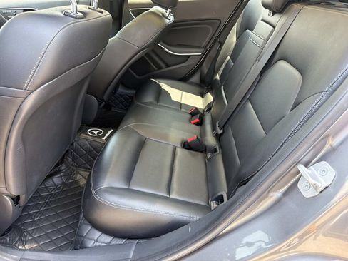 Used 2015 Mercedes-Benz GLA 250 4MATIC image 10