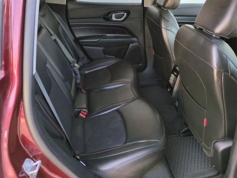 Used 2022 Jeep Compass Trailhawk image 20