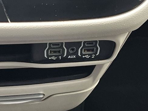 Used 2024 Chrysler Voyager LX FWD image 24