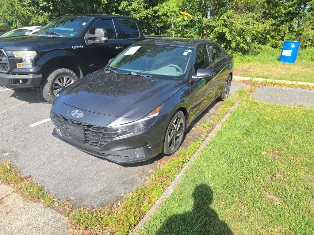 Used 2022 Hyundai Elantra SEL w/ Convenience + Premium Package FWD image 1
