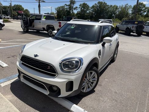 Used 2024 MINI Cooper Countryman S w/ Signature Upholstery Package image 2