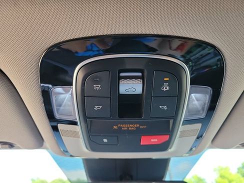 Used 2022 Hyundai Santa Fe SEL Premium AWD/4WD image 32