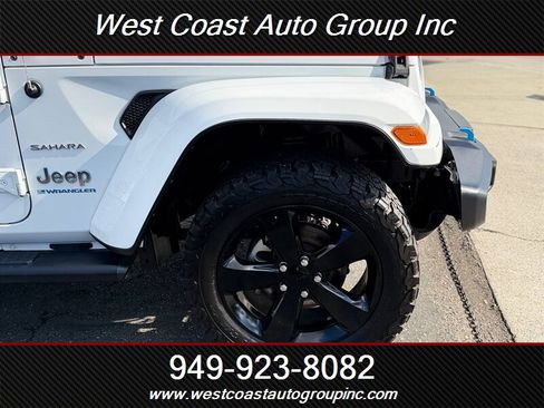 Used 2023 Jeep Wrangler Unlimited Sahara image 31