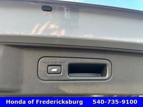 Certified 2025 Honda Pilot Elite image 13