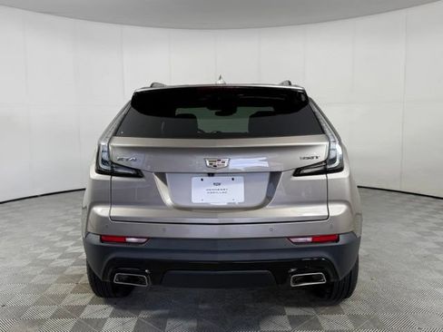 Certified 2023 Cadillac XT4 Sport FWD image 9