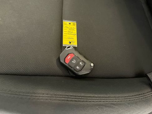 Used 2019 Jeep Wrangler Unlimited Sport S AWD/4WD image 27