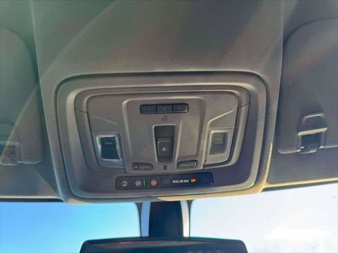 Used 2020 Chevrolet Silverado 1500 LT w/ Convenience Package image 30