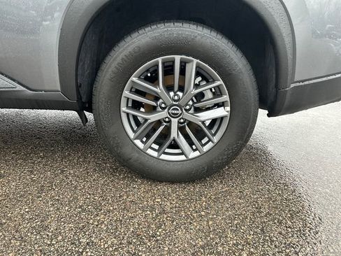 Used 2026 Nissan Rogue SV image 24