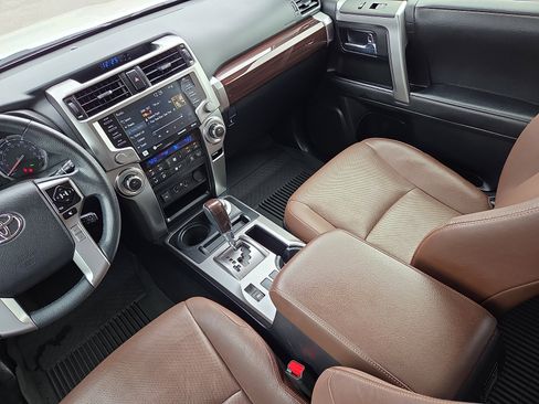 Used 2021 Toyota 4Runner Limited image 12