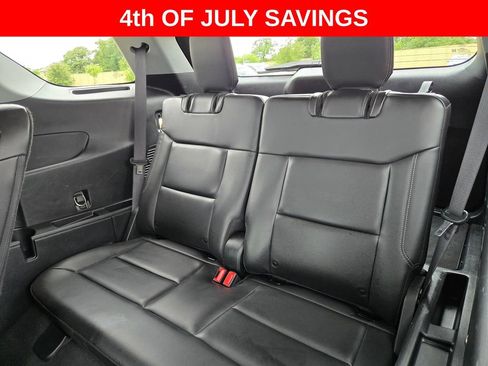 Used 2022 Ford Explorer XLT w/ Equipment Group 202A AWD/4WD image 15