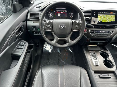 Used 2023 Honda Passport TrailSport image 23