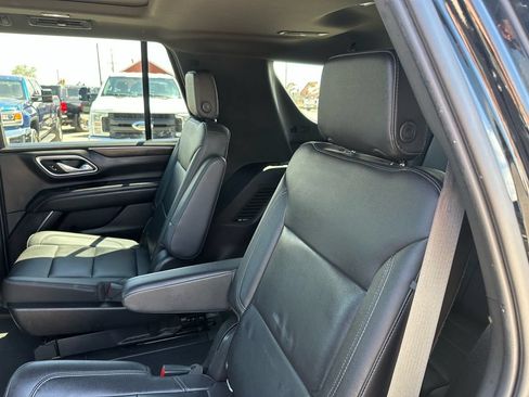 Used 2021 Chevrolet Tahoe Z71 w/ Z71 Signature Package AWD/4WD image 32