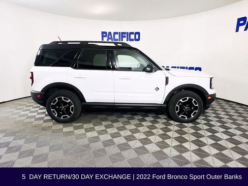 Used 2022 Ford Bronco Sport Outer Banks w/ Tech Package AWD/4WD image 9