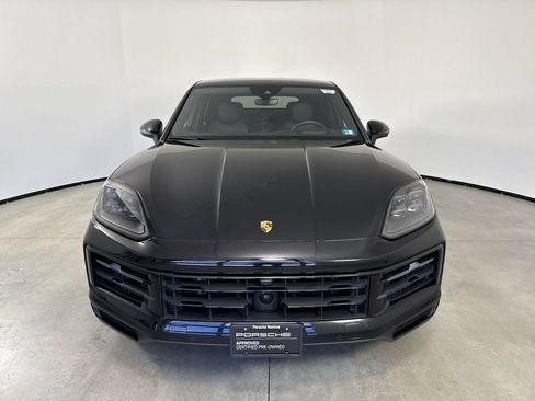 Certified 2024 Porsche Cayenne Coupe AWD/4WD image 10