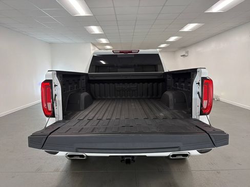 Used 2026 GMC Sierra 1500 AT4 w/ AT4 Premium Package AWD/4WD image 8