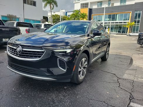 Used 2023 Buick Envision Essence image 2