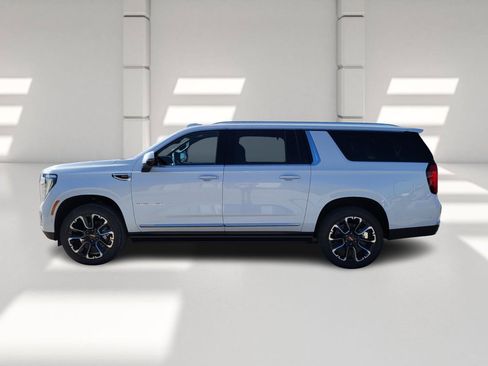 New 2026 GMC Yukon XL Denali w/ Sun & Power Step Package image 4