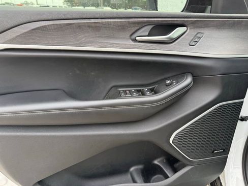 Used 2021 Jeep Grand Cherokee L Limited image 10