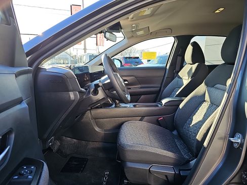 Used 2026 Nissan Kicks SV w/ Charging Package AWD/4WD image 15