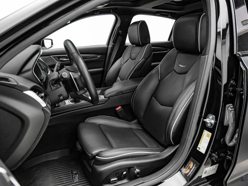 Used 2022 Cadillac CT5 V Blackwing w/ Carbon Fiber Package 2 RWD image 40