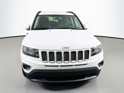 Used 2017 Jeep Compass High Altitude image 2