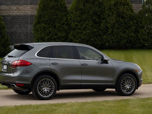 Used 2013 Porsche Cayenne Diesel AWD/4WD image 12