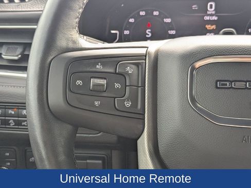 Used 2023 GMC Yukon Denali w/ Advanced Technology Package image 28