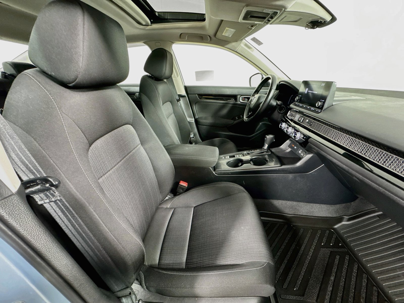 Used 2023 Honda Civic EX image 26
