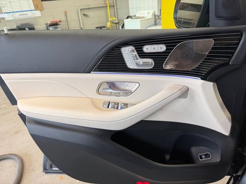 New 2026 Mercedes-Benz GLE 53 AMG 4MATIC image 13