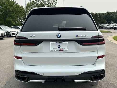 Used 2026 BMW X7 M60i AWD/4WD image 9