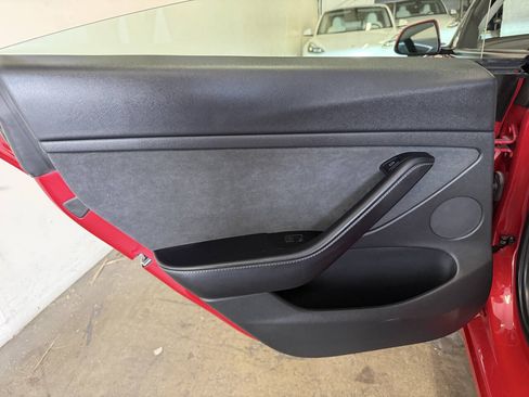 Used 2022 Tesla Model 3 Long Range AWD/4WD image 21