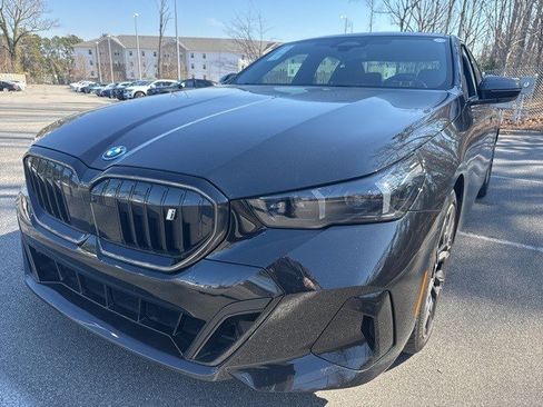 Certified 2025 BMW i5 eDrive40i w/ M Sport Package image 8