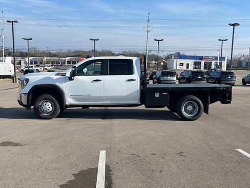 New 2025 GMC Sierra 3500 Pro w/ Convenience Package image 7