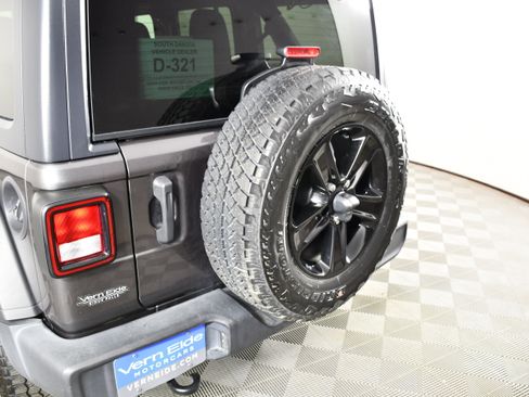 Used 2021 Jeep Wrangler Unlimited Sport AWD/4WD image 14