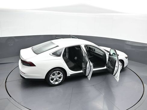 Certified 2023 Honda Accord LX image 44