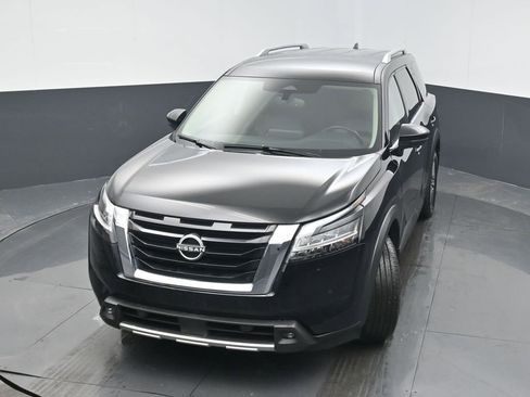 Used 2022 Nissan Pathfinder SL image 40