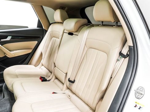 Used 2019 Audi Q5 2.0T Premium Plus w/ Premium Plus Package image 17