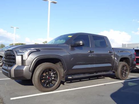 Used 2024 Toyota Tundra SR5 AWD/4WD image 7