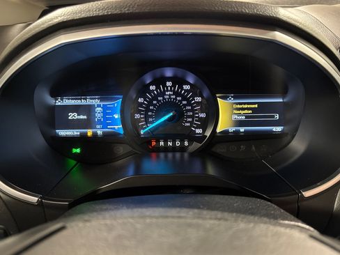 Used 2018 Ford Edge Titanium w/ Equipment Group 302A AWD/4WD image 20