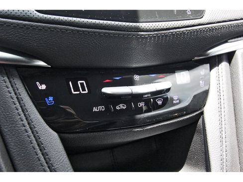 New 2026 Cadillac XT5 Sportv w/ LPO, Onyx Lite Package AWD/4WD image 18