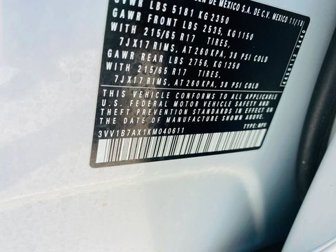 Used 2019 Volkswagen Tiguan S image 6