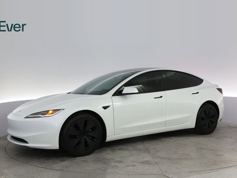 Used 2025 Tesla Model 3 Long Range image 18