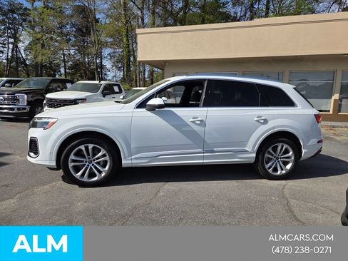 Used 2025 Audi Q7 3.0T Premium Plus AWD/4WD image 2