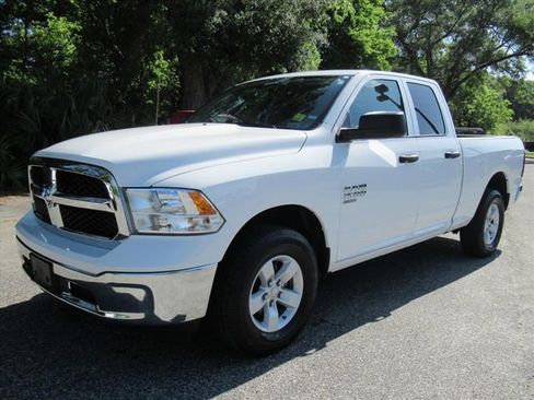 Used 2024 RAM 1500 Classic SLT image 3