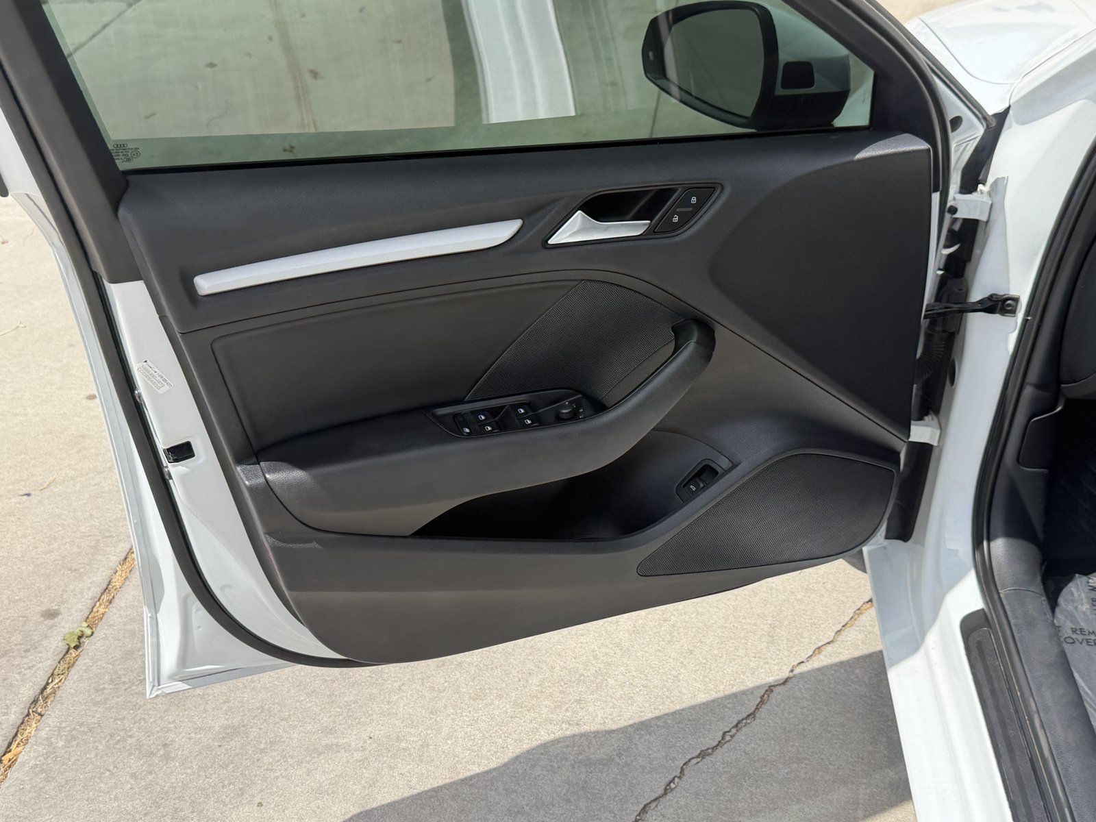 Used 2015 Audi A3 TDI Premium w/ Driver Assistance Package FWD image 19