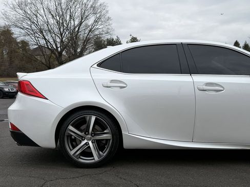 Used 2017 Lexus IS 300 AWD image 9